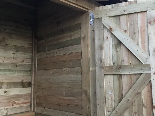 Big Tom - Large Log and Bin Store with Slate Roof - Image 6