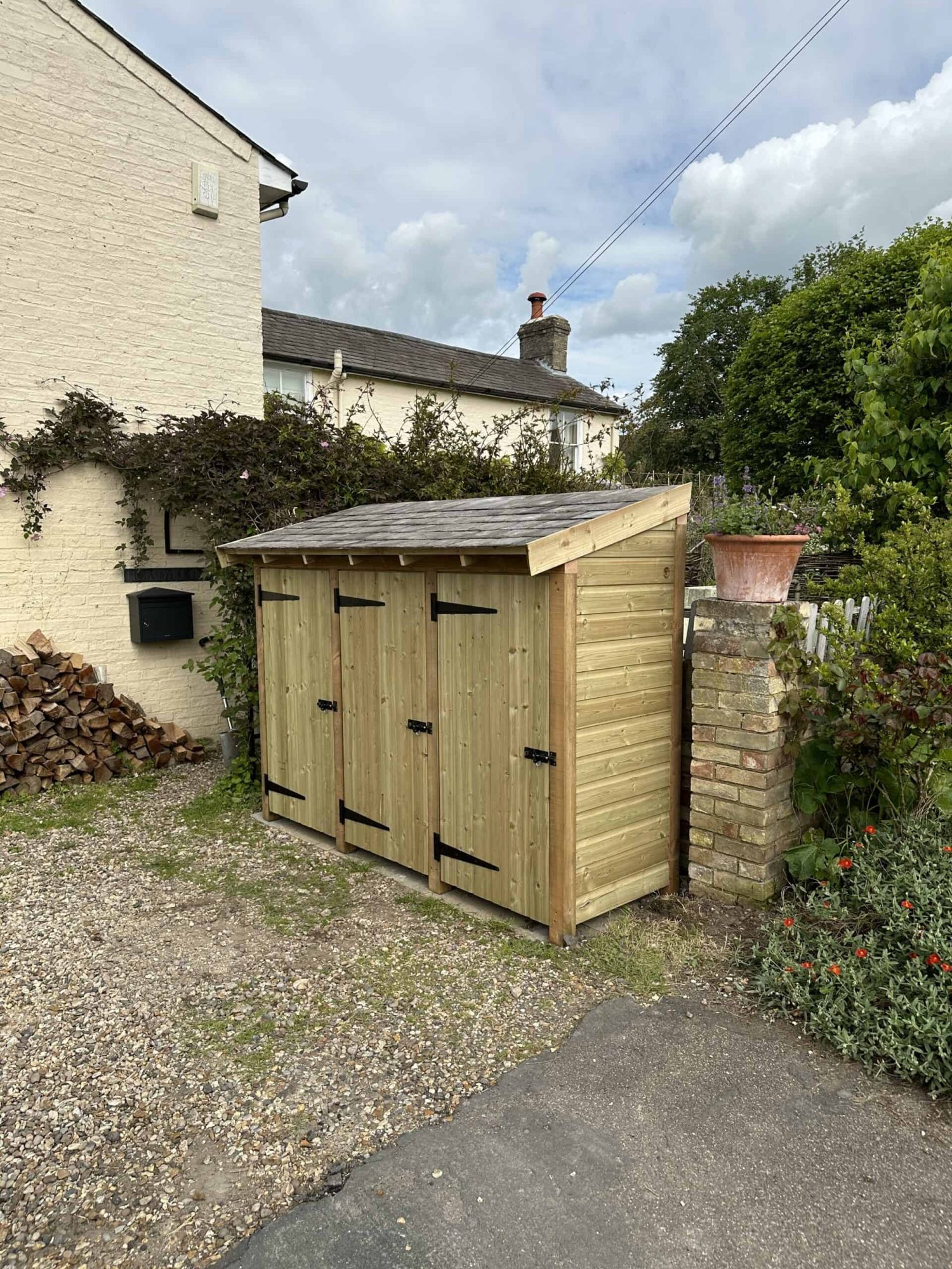 3 Bay Bin Store With Doors