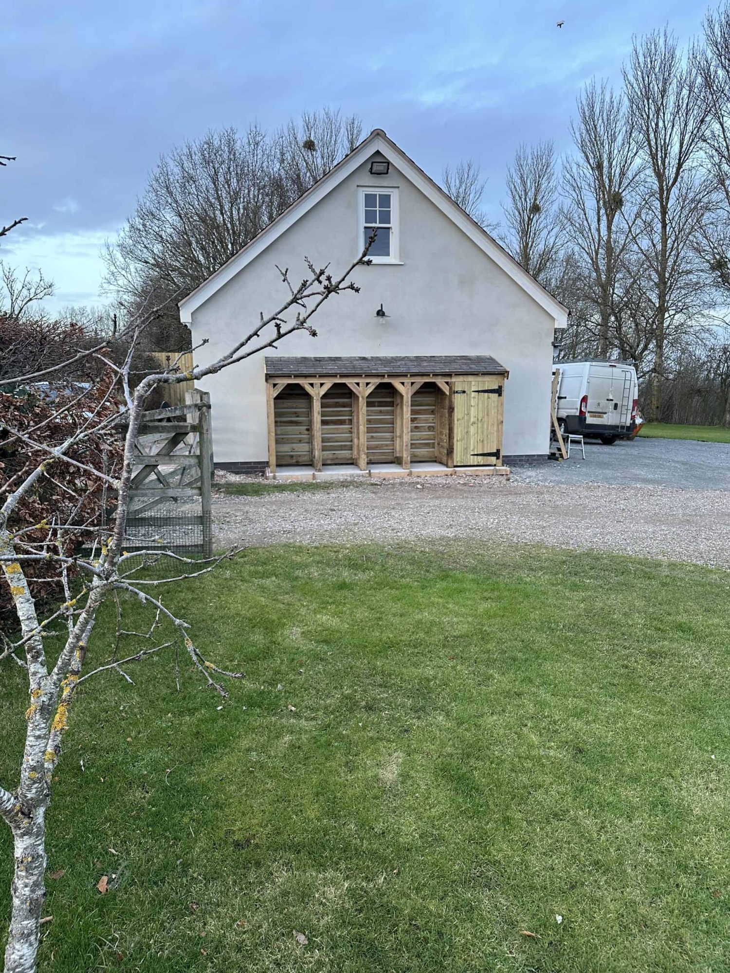 4 Bay Bin and Parcel Store with Slate Roof - Image 4