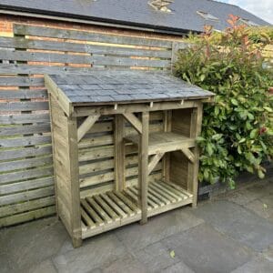 Doreen - Slate Roof Log Store